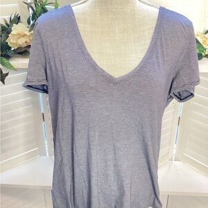 LULULEMON Black & White  Relaxed Short Sleeve Tee with V-Neck 1318
